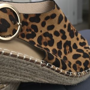 Women's Catherine Malandrino Lepoard print wedge hill sandals size 9